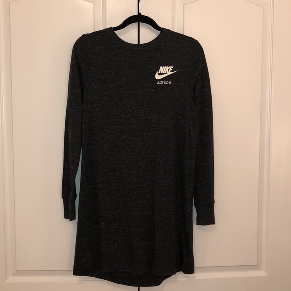 nike t shirt dress black